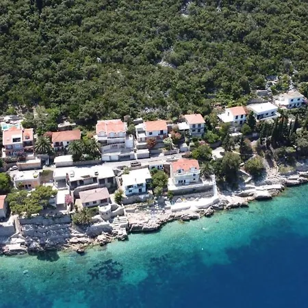 Seafront Vacation 
