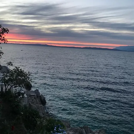Seafront Vacation 