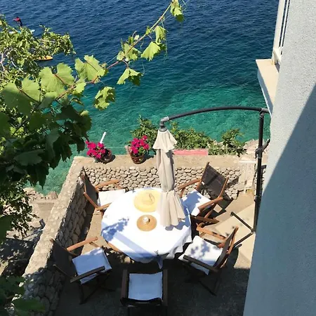 Seafront Vacation 